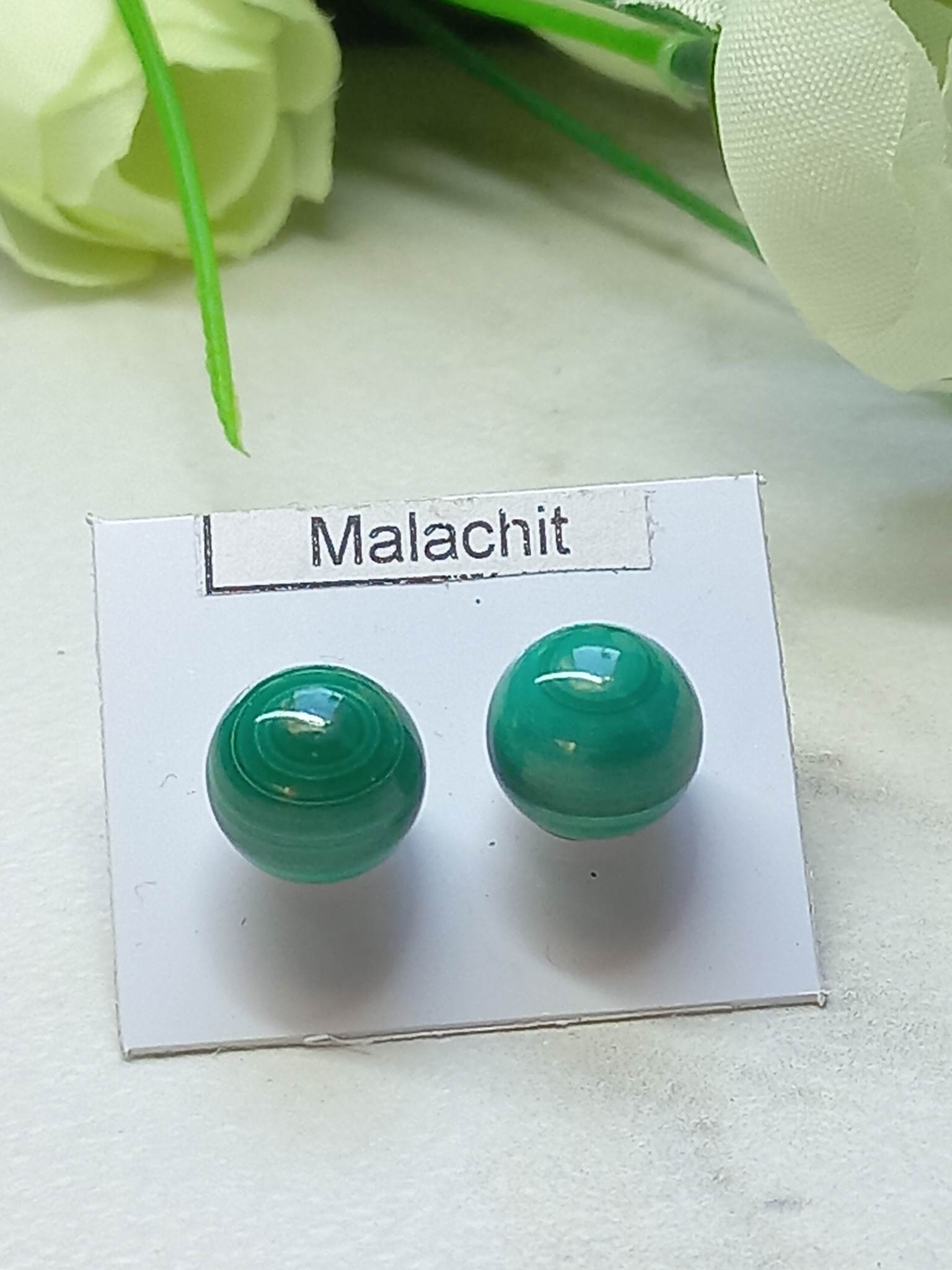 Malachit 10 mm beszúrós füli
