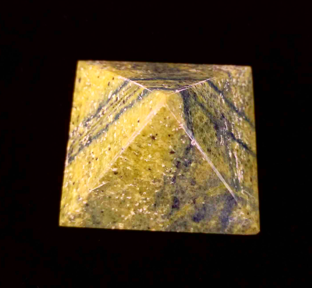 Szerpentin piramis
